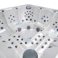 Гидромассажный спа-бассейн Joyee SPA Genting Гидромассажный спа-бассейн Joyee SPA Genting